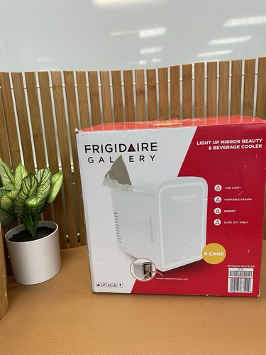 Frigidaire can mini fridge - mini,